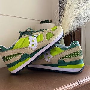 ✨Saucony Casual Shoes✨